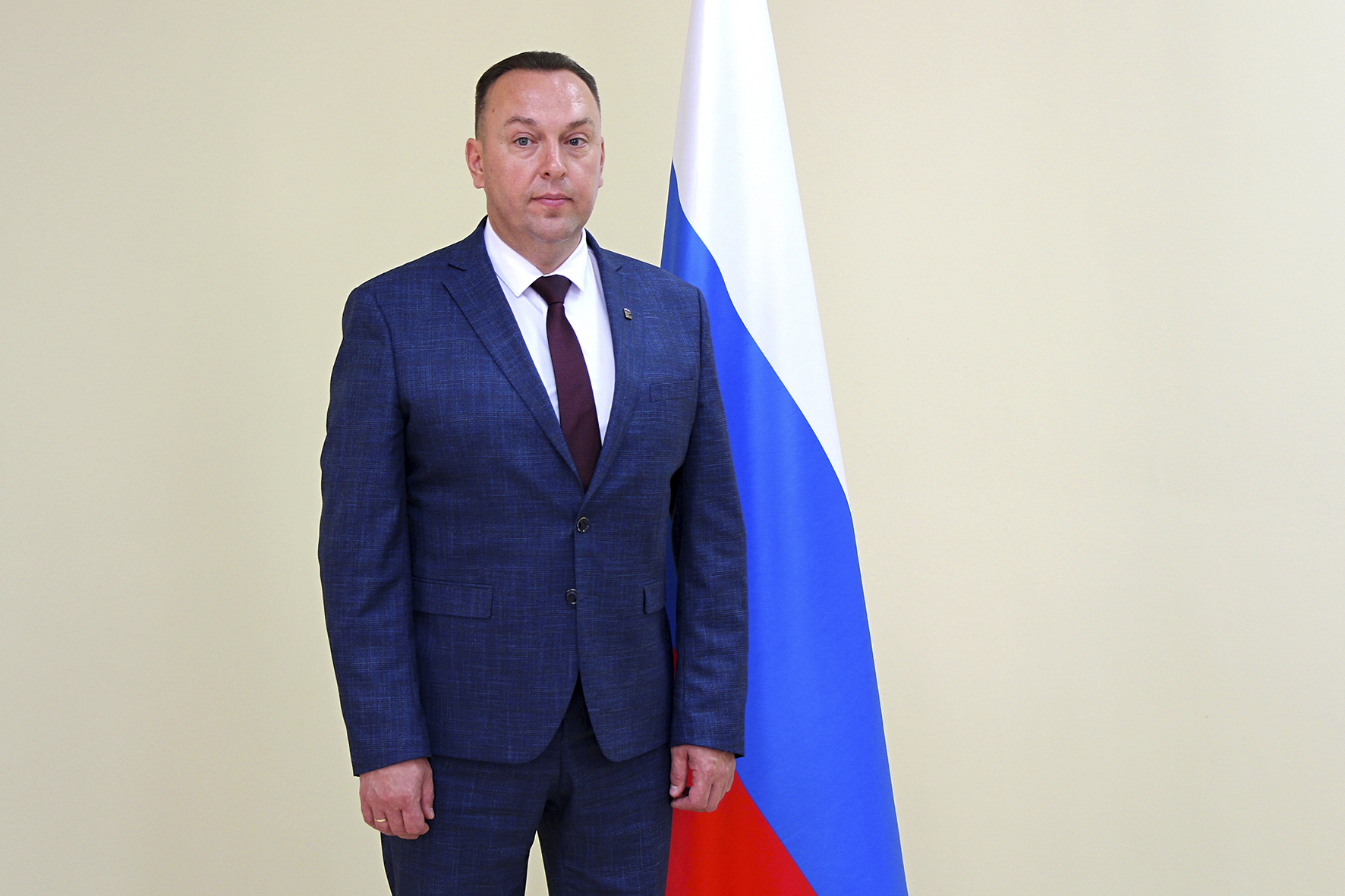 Поздравление директора Брянского филиала РАНХиГС Сергея Шачнева с Днем Государственного флага Российской Федерации