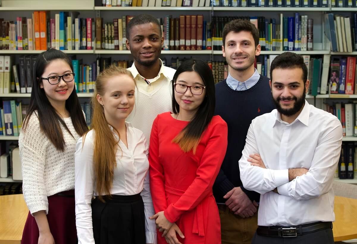 В Президентской академии выяснили, зачем России иностранные студенты